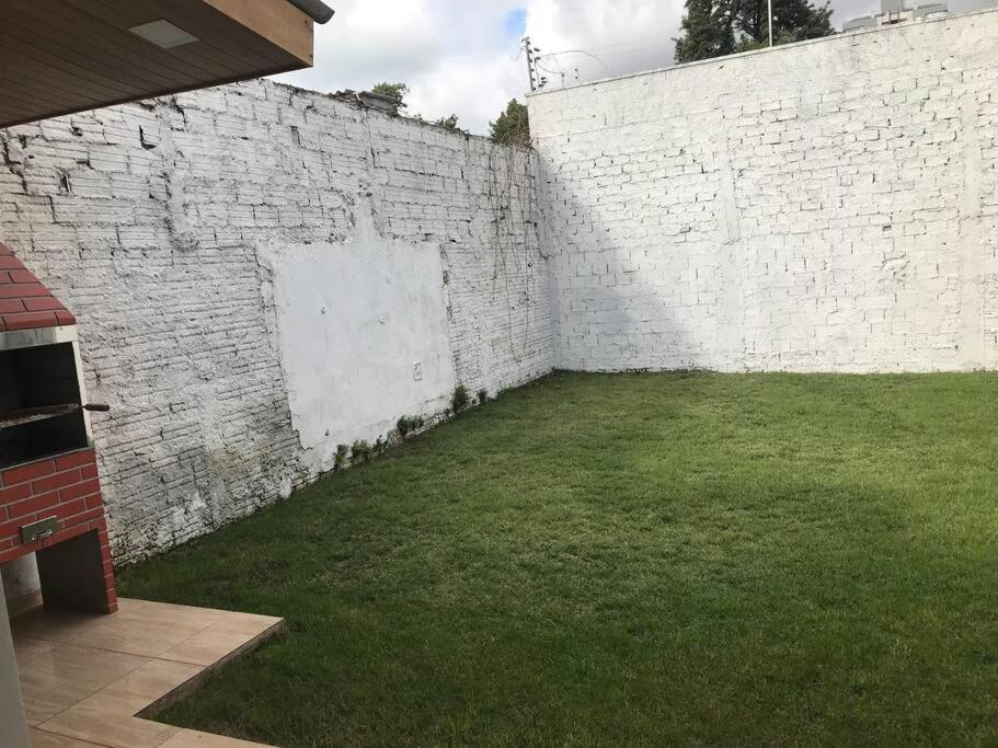 Casa Com 2 Quartos Agradaveis Com Ar Condicionado Foz do Iguaçu Kültér fotó